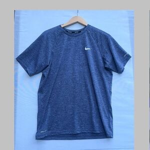 Nike Swim Shirt Men's  Dri-FIT UPF 40+ S /S Medium Training Crew